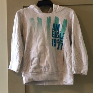 3/4 sleeve length sweat shirt